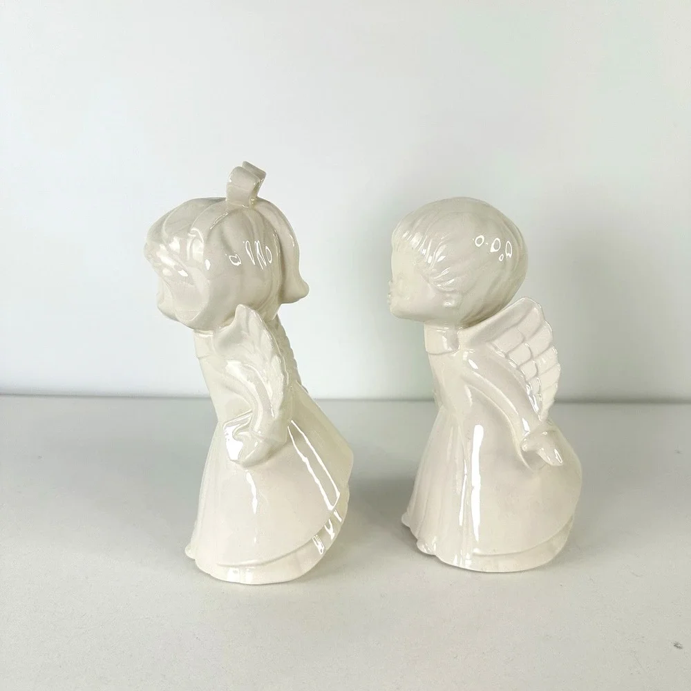 Vintage Kissing Angels Girl &‎ Boy White Ceramic Decor Christmas 7 Inches Tall